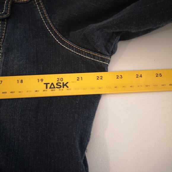 Amethyst Ladies Size 1X Distressed Dark Wash Jean Jacket - Picture 10 of 12